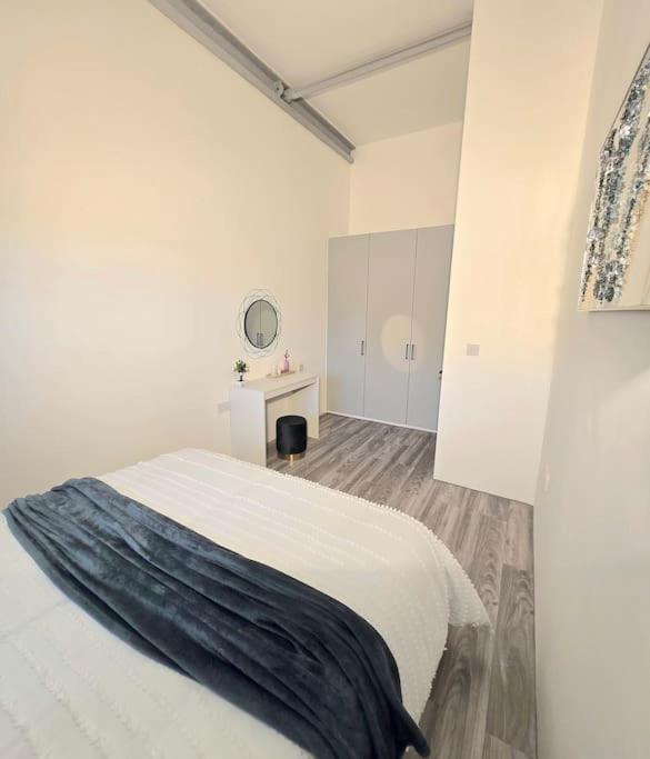 Ferienwohnung Modern Duplex Penthouse Panoramic Views & Parking Bradford  Exterior foto