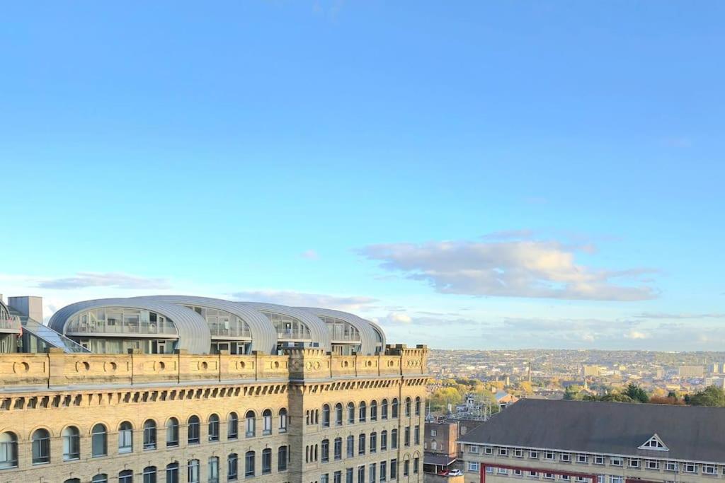 Ferienwohnung Modern Duplex Penthouse Panoramic Views & Parking Bradford  Exterior foto