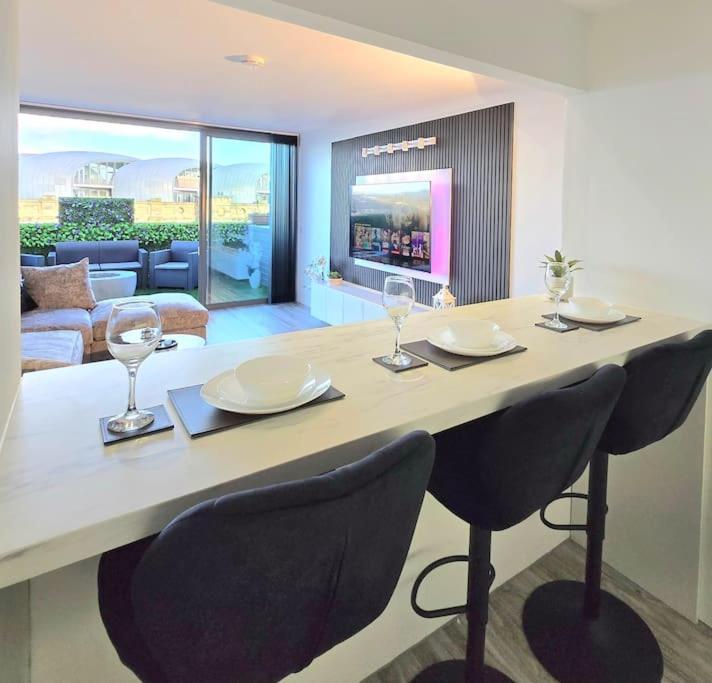 Ferienwohnung Modern Duplex Penthouse Panoramic Views & Parking Bradford  Exterior foto