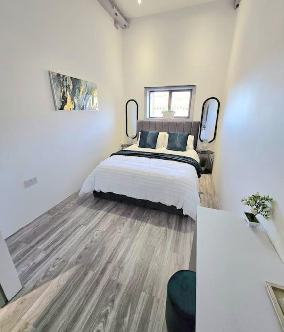 Ferienwohnung Modern Duplex Penthouse Panoramic Views & Parking Bradford  Exterior foto