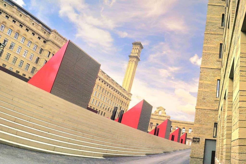 Ferienwohnung Modern Duplex Penthouse Panoramic Views & Parking Bradford  Exterior foto