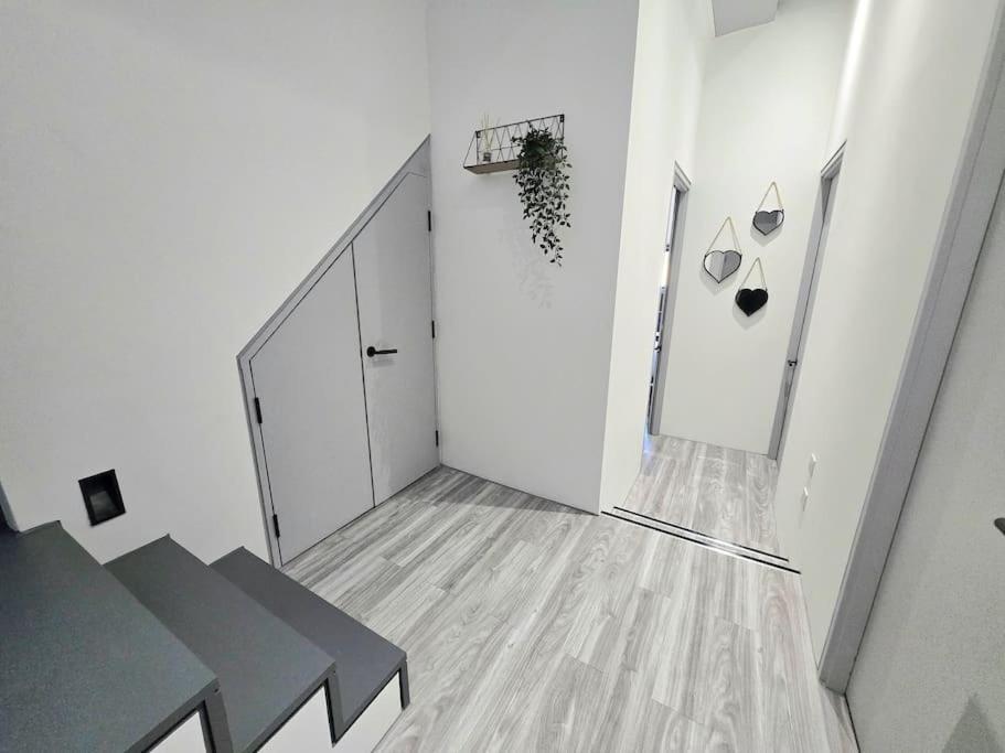 Ferienwohnung Modern Duplex Penthouse Panoramic Views & Parking Bradford  Exterior foto