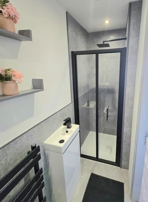 Ferienwohnung Modern Duplex Penthouse Panoramic Views & Parking Bradford  Exterior foto