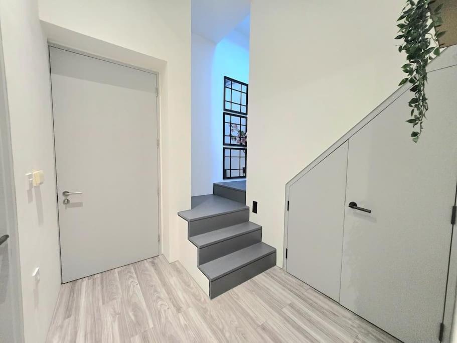 Ferienwohnung Modern Duplex Penthouse Panoramic Views & Parking Bradford  Exterior foto